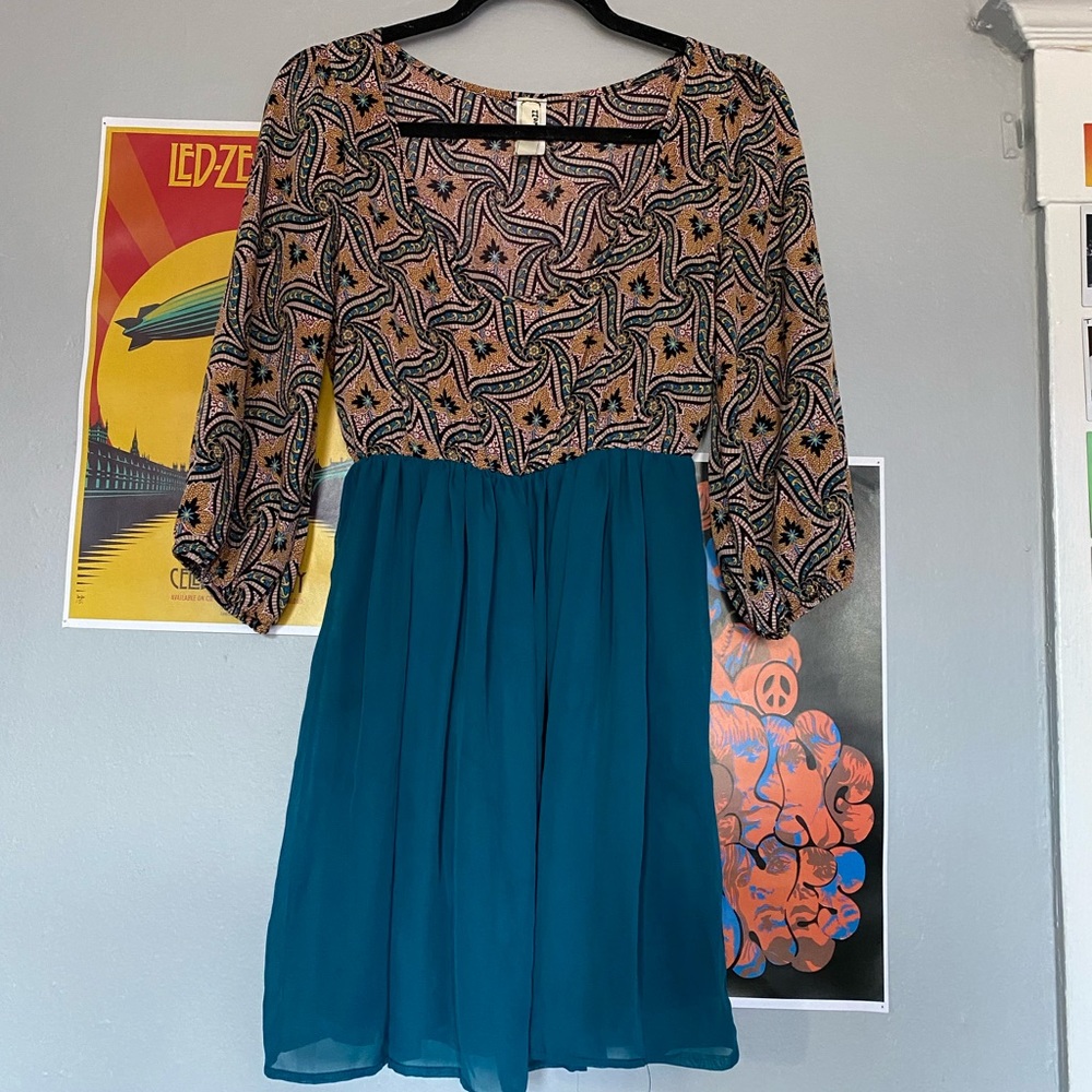 Patterned Dress W/ Flowy Bottom